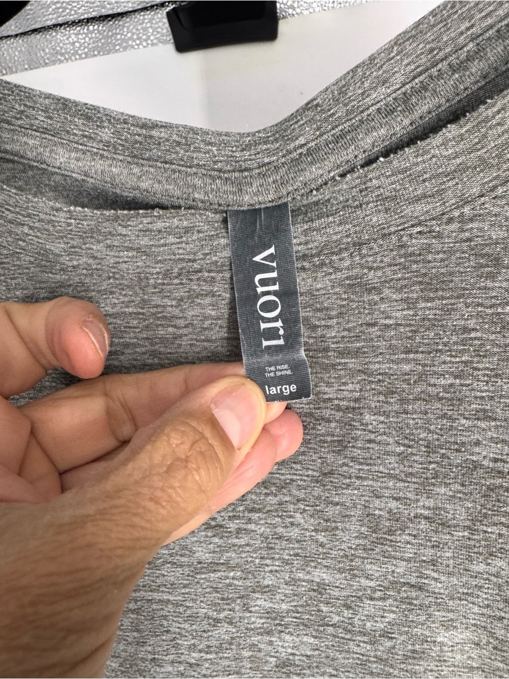 Vuori tech t shirt men’s large gray - Picture 4 of 4